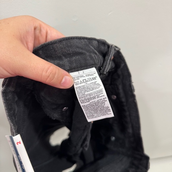 Old Navy Higher High Waisted Button Fly Sky Hi A-Line Black Cut-Off Jean Shorts - Picture 7 of 8